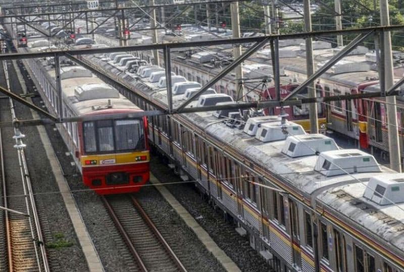 KAI Commuter Operasikan 1.065 Perjalanan Jabotabek dan 70 Kereta Bandara di Musim Mudik