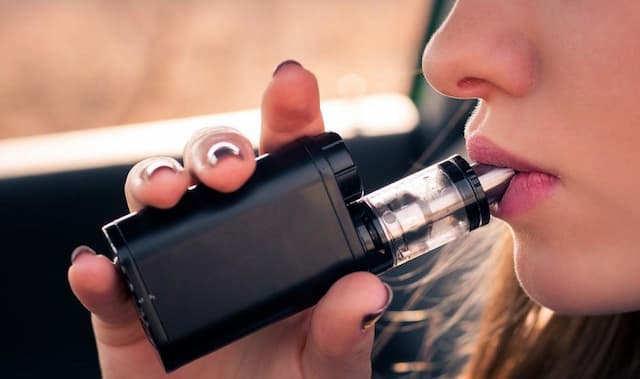 BNN Ingin Usulkan Pelarangan Rokok Elektrik, Ini 5 Bahaya Vape Bagi Kesehatan