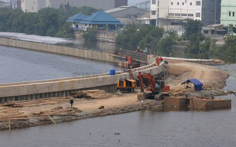 Ahli BRIN: Proyek Giant Sea Wall Membebani Tanah, Berpotensi Tenggelamkan Pesisir Jawa