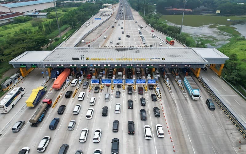 994.549 Kendaraan Tinggalkan Jabotabek pada H-1 Natal 2025