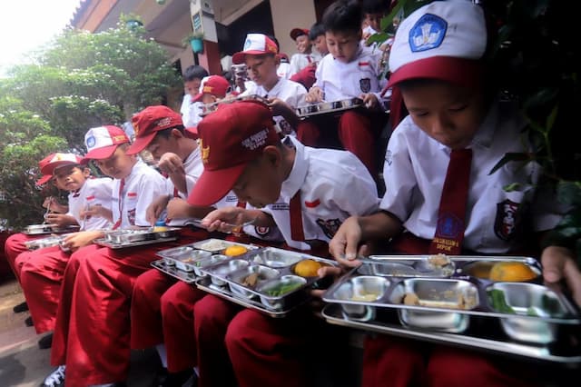 Rombak Pimpinan BGN, Prabowo Ingin Program MBG Semakin Efektif dan Tepat Sasaran
