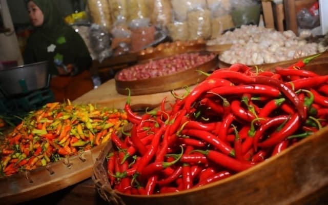 Intip Harga Pangan di Akhir Pekan, Cabai Merah hingga Daging Sapi Turun