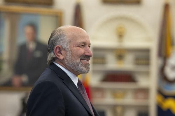 Terseret Kasus Epstein, Mendag AS Didesak Mundur