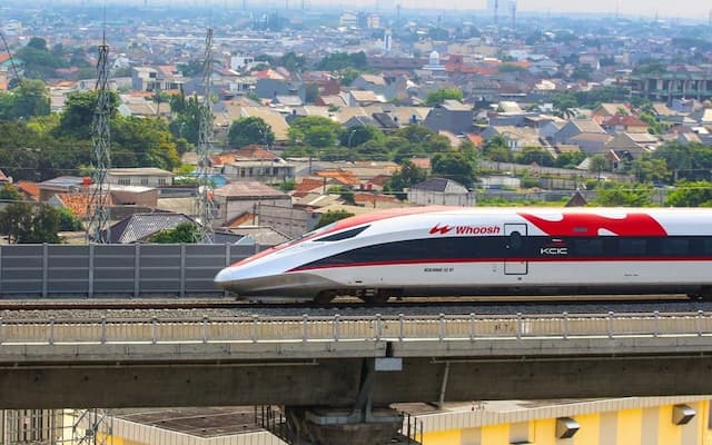 Purbaya Tegaskan APBN Masih Sanggup Bayar Cicilan Utang Whoosh