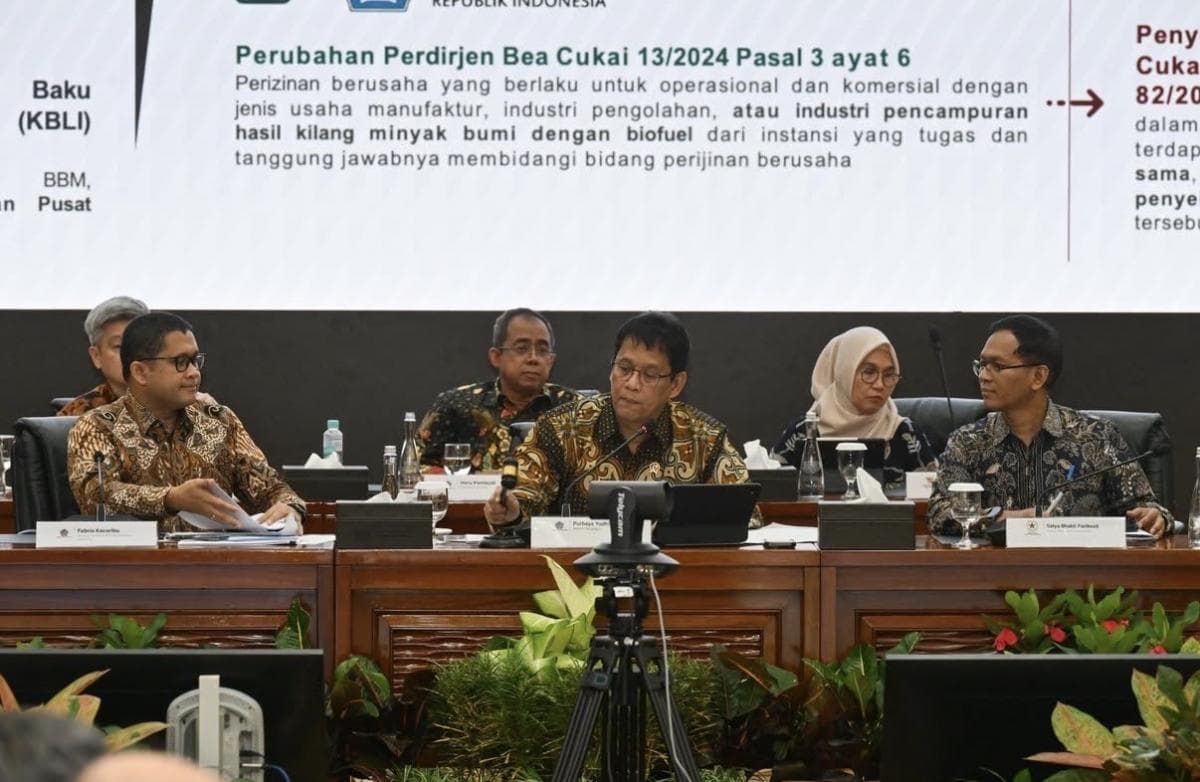 Purbaya Pimpin Sidang Debottlenecking Soal Apotek UMKM dan Bioetanol, Ini Isi Aduannya