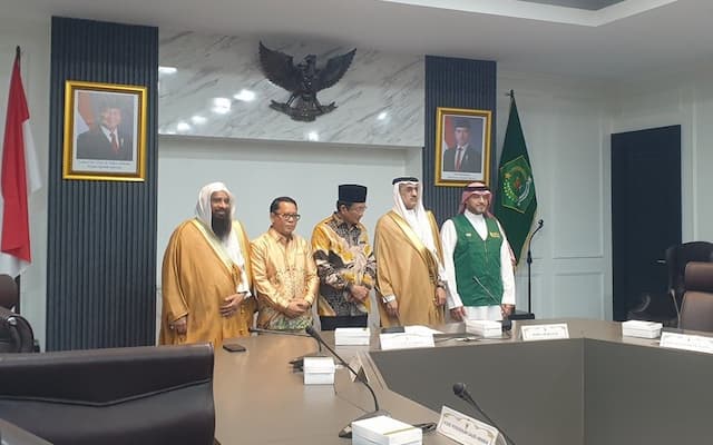 Menag Bakal Kirim Kurma dari Saudi ke Masjid IKN hingga Panti Asuhan