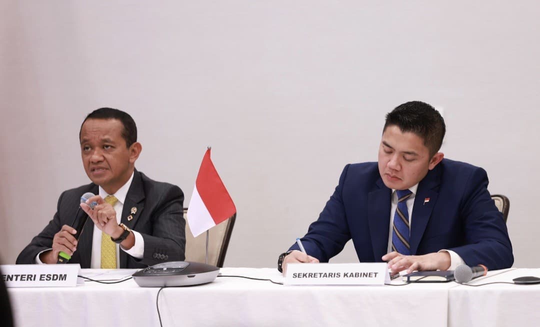 Seskab Teddy Sebut Diplomasi Prabowo Buahkan Hasil, Tarif AS Turun Jadi 19 Persen