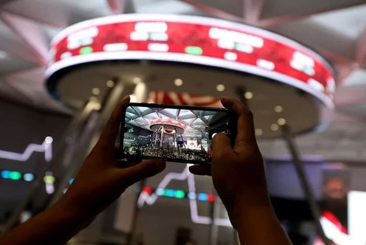 IHSG Pekan Depan Diprediksi Koreksi di Bawah 7.000, Waspadai Sentimen MSCI dan Aksi Jual Asing