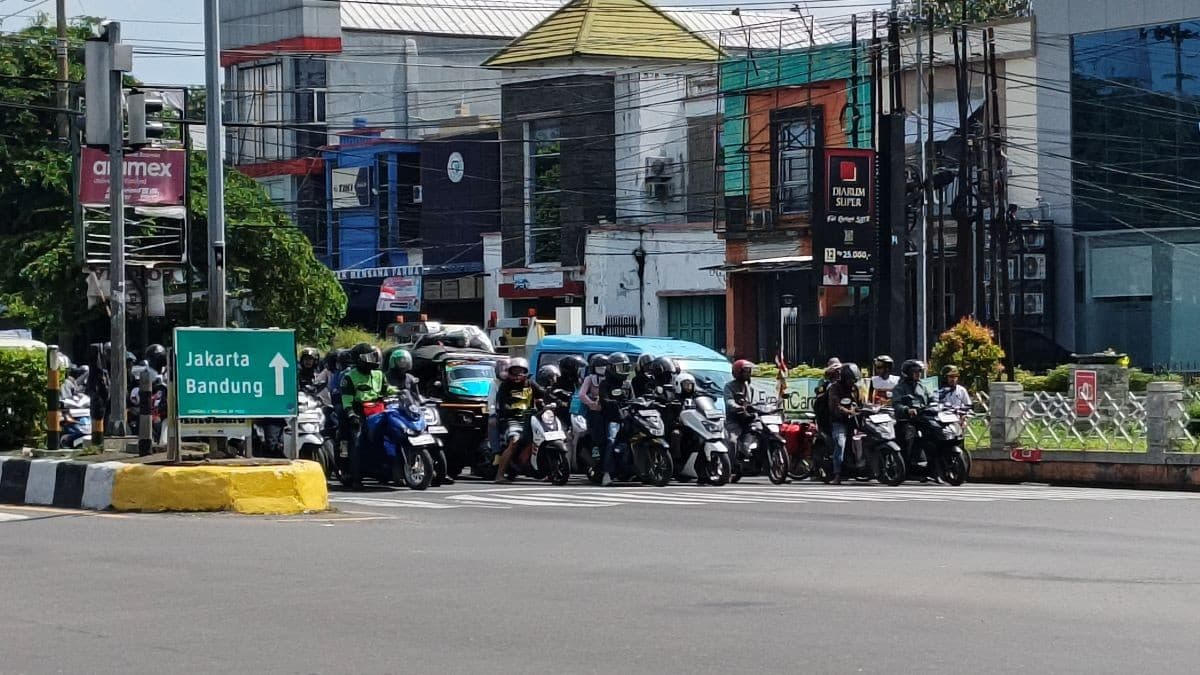 Arus Lalin di Jalur Pantura Menuju Jateng Mulai Padat, Mayoritas Pemudik Motor