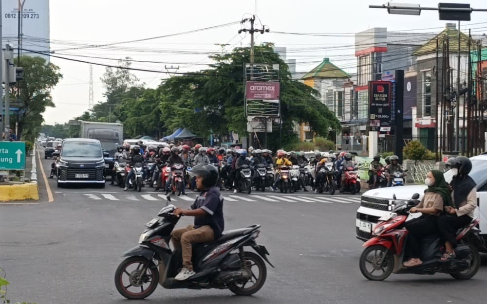Jelang Lebaran, Arus Mudik Jalur Pantura Makin Padat Sore Ini