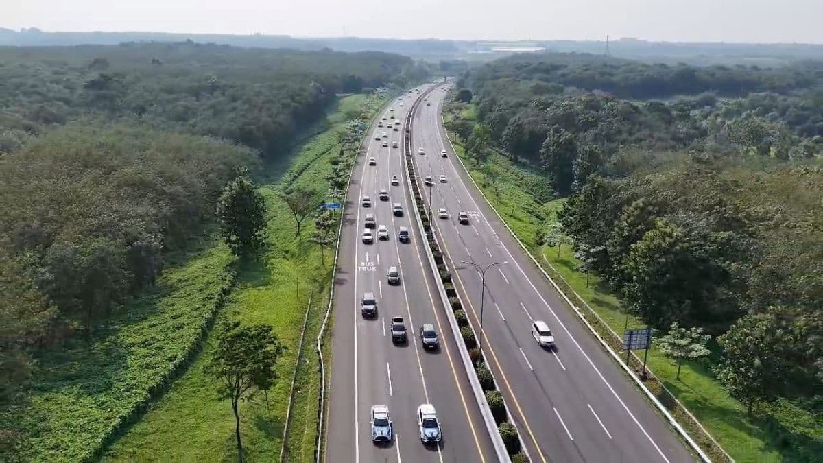 Volume Kendaraan di Tol Cipali Melonjak Hampir 2 Kali Lipat