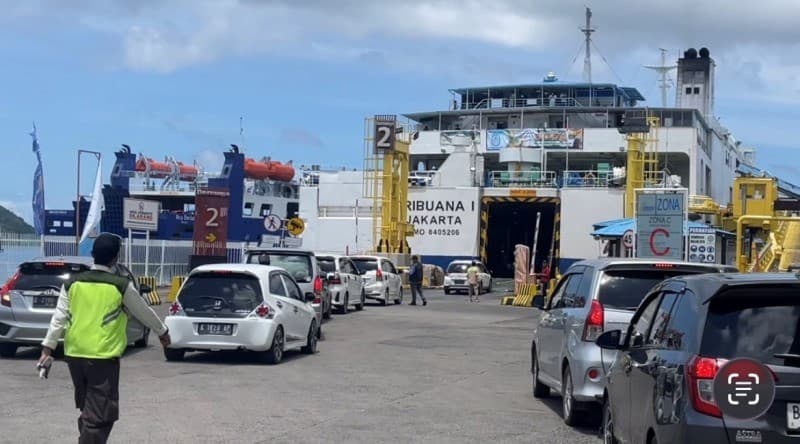 Pelabuhan Bakauheni Mulai Ramai Jelang Arus Balik Gelombang Pertama 