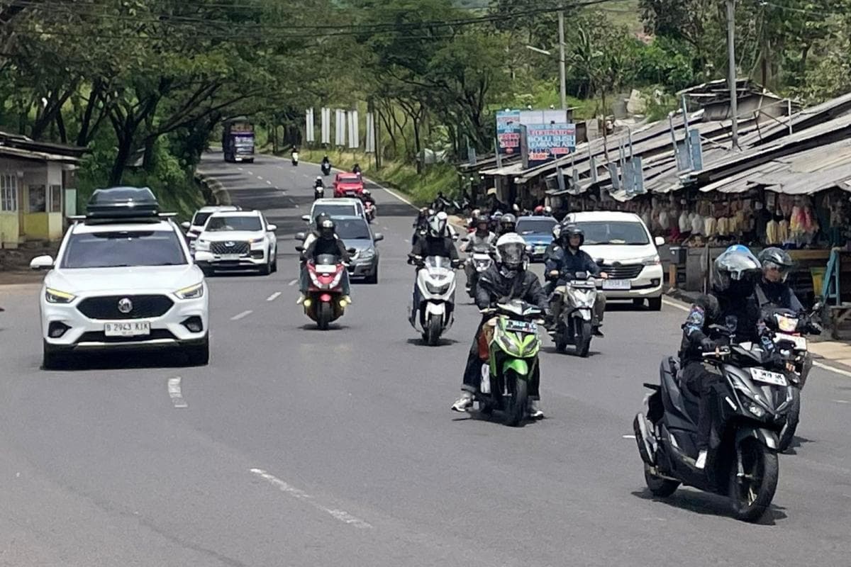 Arus Balik Mulai Meningkat, Jalur Nagreg dan Pantura Cirebon Mulai Dipadati Kendaraan