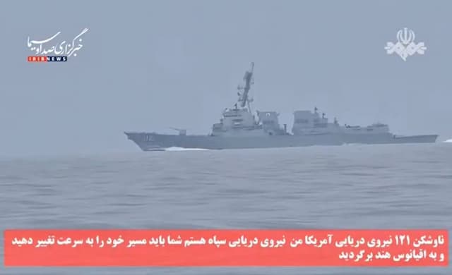 AS Kirim Kapal Perang ke Selat Hormuz, Putar Balik usai Diancam Iran