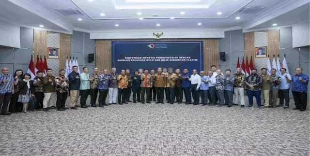Kumpulkan Industri Hulu-Hilir Plastik, Menperin Jaga Stabilitas Pasokan di Tengah Dinamika Geopoliti