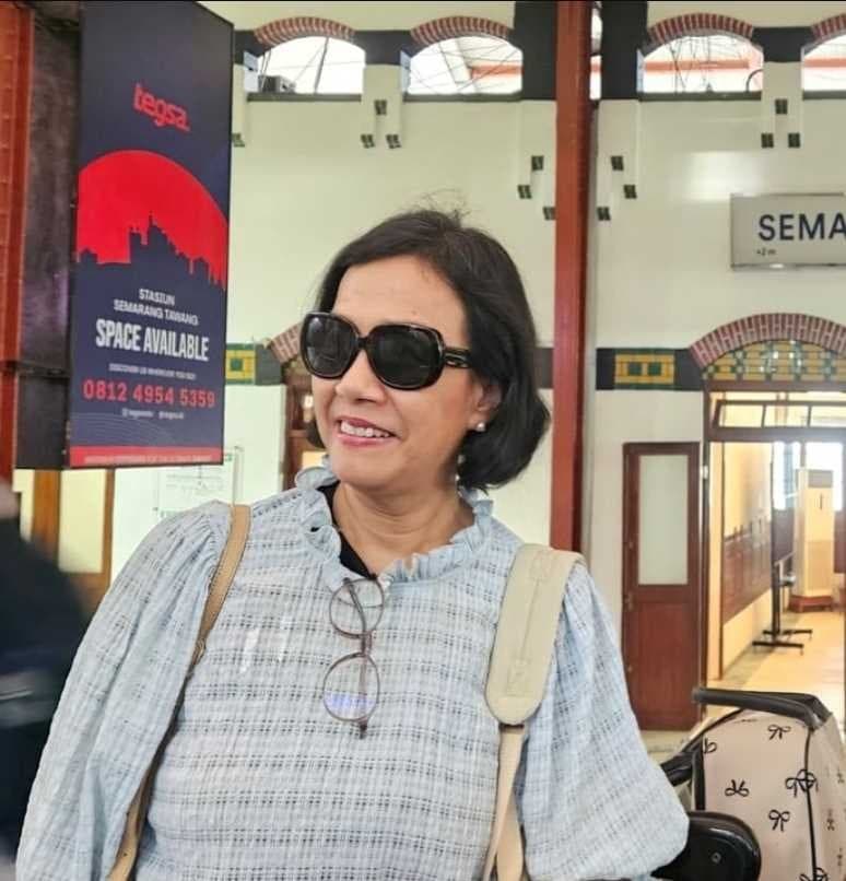Sempat Jadi Penumpang KA Argo Bromo, Sri Mulyani Sampaikan Duka Atas Kecelakaan KRL