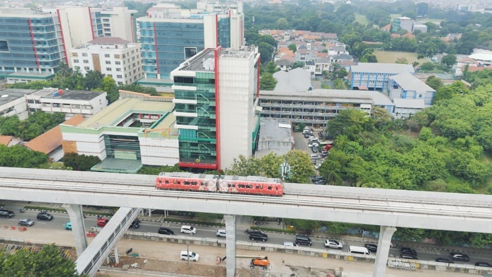 Jakpro Uji Coba Lintasan LRT Jakarta Fase 1B Velodrome-Manggarai