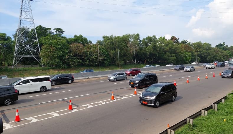 Arus Balik Lebaran, Polisi Buka One Way KM 132–70 Tol Japek Pagi Ini