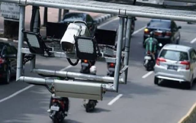 Korlantas Polri Mulai Operasikan 40 ETLE Mobile Handheld di Jakarta 