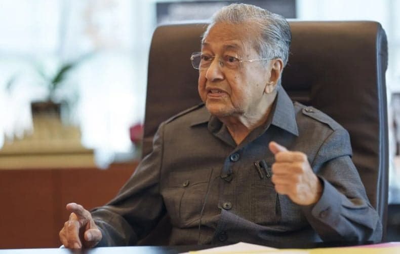 Dirawat Sebulan di RS, Mahathir Mohamad Diperbolehkan Pulang 2 Hari