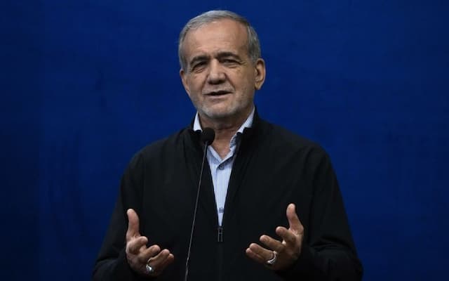 Presiden Pezeshkian: Iran Tak Akan Pernah Tunduk kepada AS