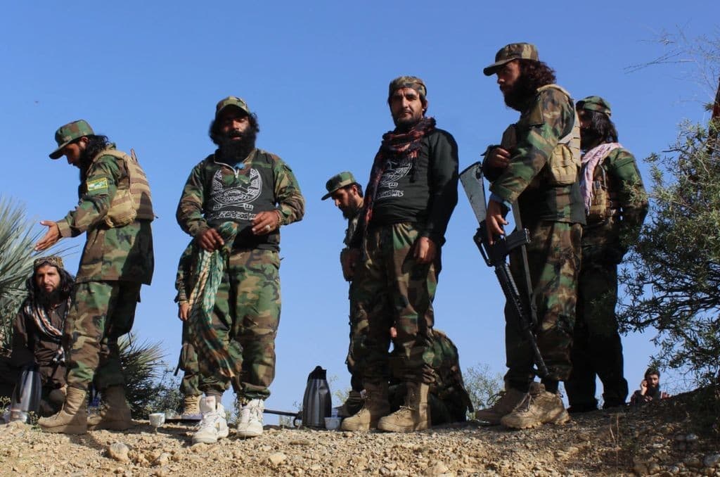 Update: Pakistan Klaim Bunuh 100 Lebih Tentara Afghanistan dan Hancurkan 80 Tank-Meriam