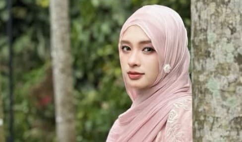 Inara Rusli Akan Diperiksa Hari Ini, Status Naik Penyidikan terkait Dugaan Perzinaan