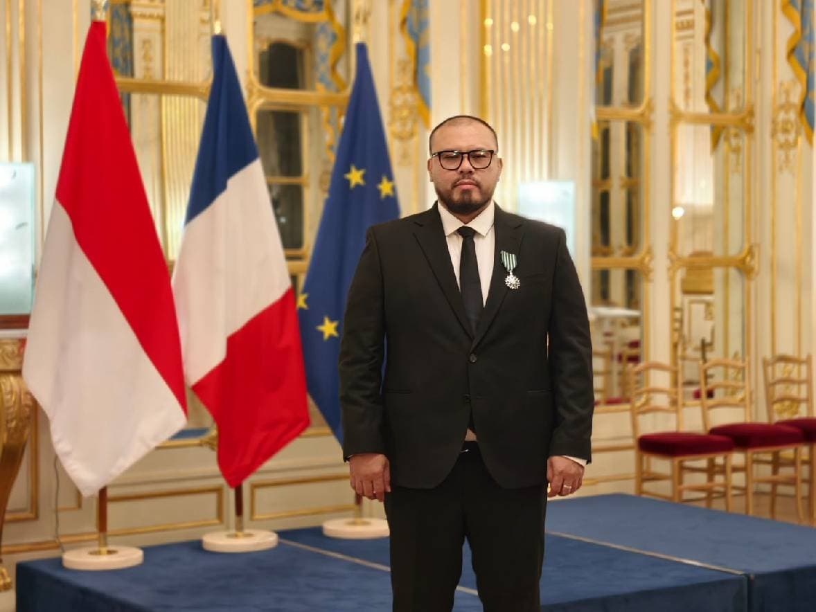 Bangga! Joko Anwar Dianugerahi Gelar Kehormatan dari Pemerintah Prancis Bangga! Joko Anwar Dianugerahi Gelar Kehormatan dari Pemerintah Prancis