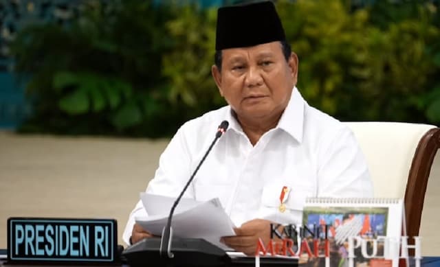 Prabowo Ingatkan Para Menteri: Dimaki Tenang Saja, yang Penting Tetap Kerja untuk Rakyat Prabowo Ingatkan Para Menteri: Dimaki Tenang Saja, yang Penting Tetap Kerja untuk Rakyat