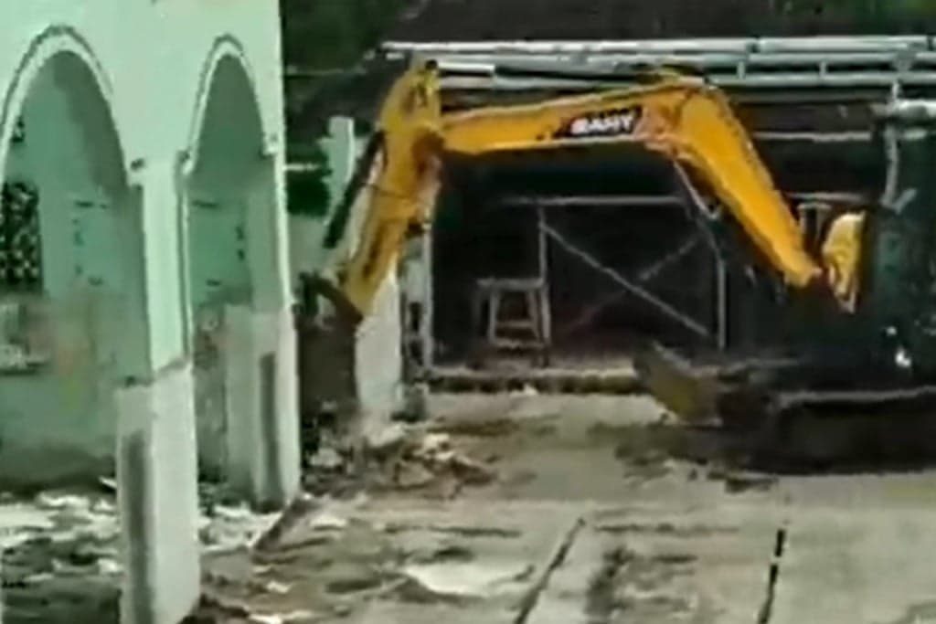 Heboh Masjid di Gunungkidul Dibongkar usai Janji Donasi Rp1,8 Miliar, Ternyata Palsu!