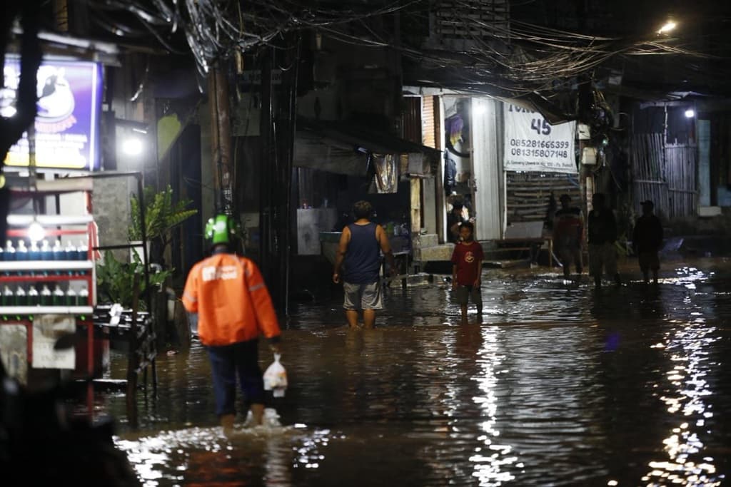 Banjir Jakarta, 12 RT di Jaksel Terendam Air usai Diguyur Hujan Deras