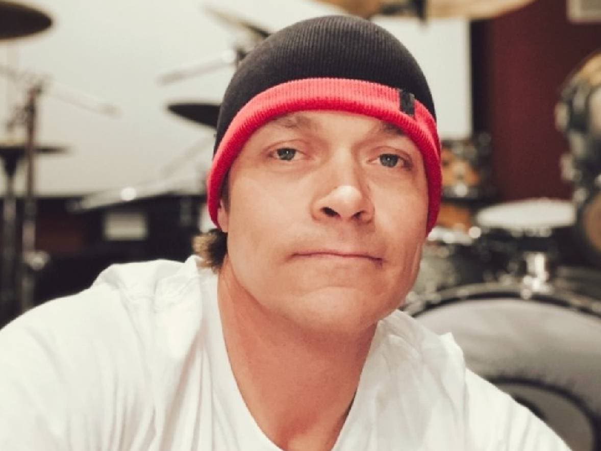 Brad Arnold Vokalis 3 Doors Down Meninggal Dunia di Usia 47 Tahun
