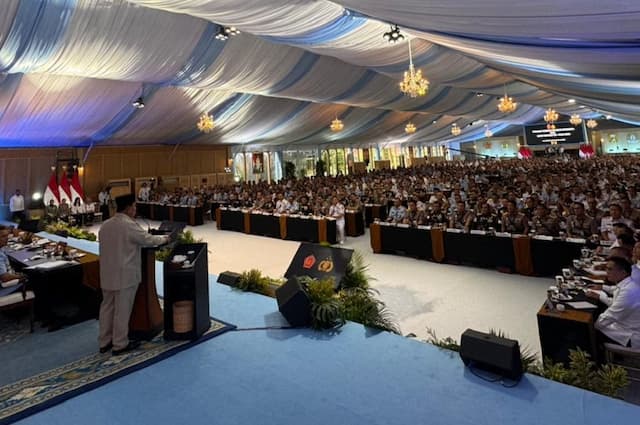 Prabowo Beri Arahan 3,5 Jam ke Pati TNI-Polri, Tekankan Profesionalitas