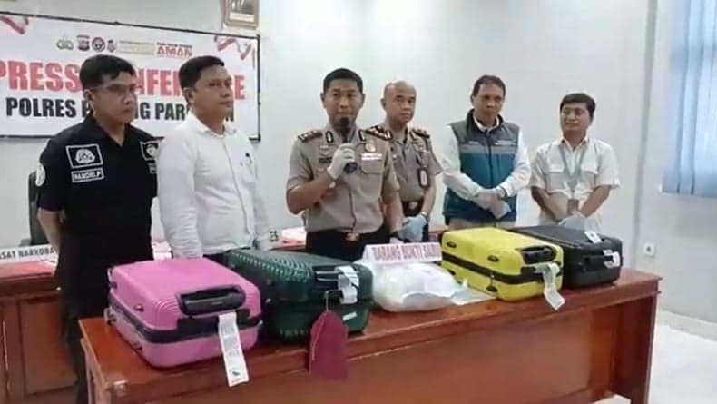 Penyelundupan 7 Kg Sabu di Bandara Minangkabau, 4 Orang Sindikat Internasional Ditangkap