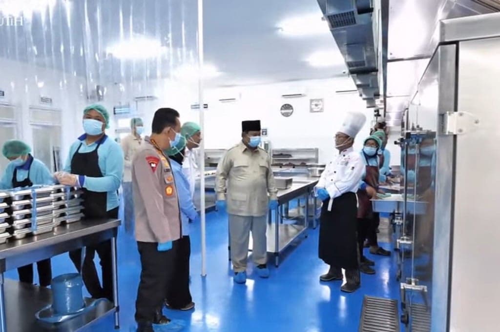 Prabowo Kagum SPPG Polri Dilengkapi Alat Pendeteksi Formalin hingga Sianida