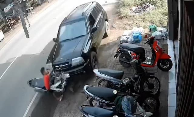 Kecelakaan Maut di Pasuruan, Bocah 7 Tahun Tewas Ditabrak Minibus