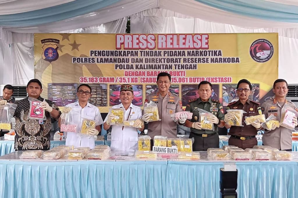 Polisi Gagalkan Penyelundupan Sabu 35,1 Kg di Jalan Trans Kalimantan, 2 Kurir Ditangkap