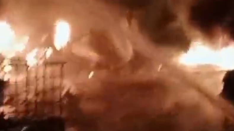 Lapak Diduga Penampungan BBM di Cilegon Ludes Terbakar Disertai Ledakan Keras