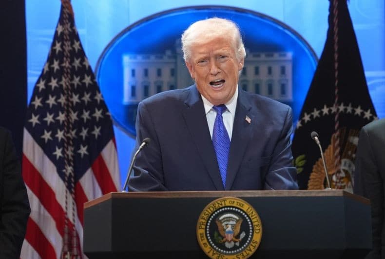 Mahkamah Agung AS Batalkan Tarif Global, Trump: Negara Lain Gembira, Menari-nari di Jalan