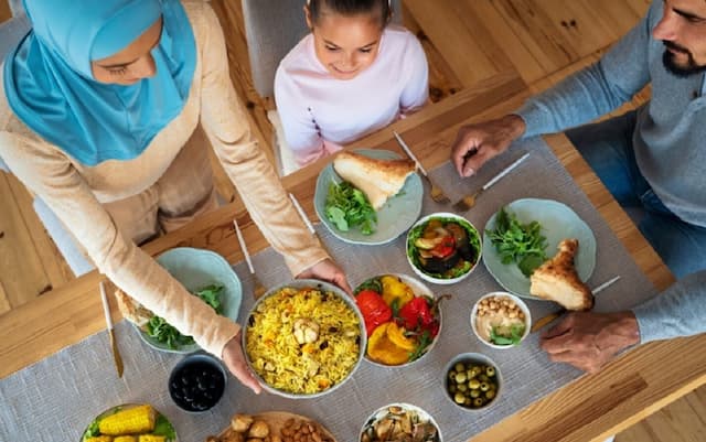 Jadwal Buka Puasa Manado dan Sekitarnya Hari Ini 7 Maret 2026