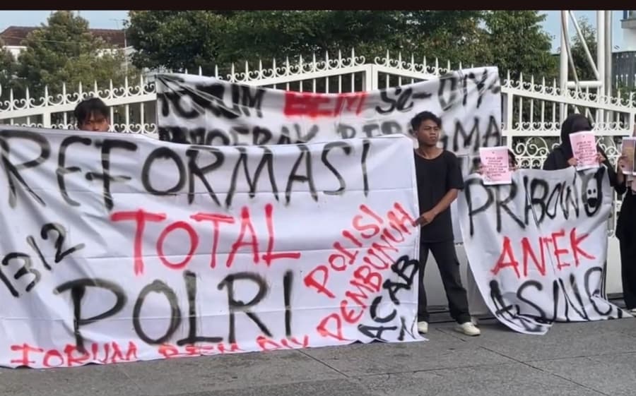 Mahasiswa se-Jogja Demo di Malioboro, Tuntut Oknum Brimob Aniaya Pelajar Dihukum Berat