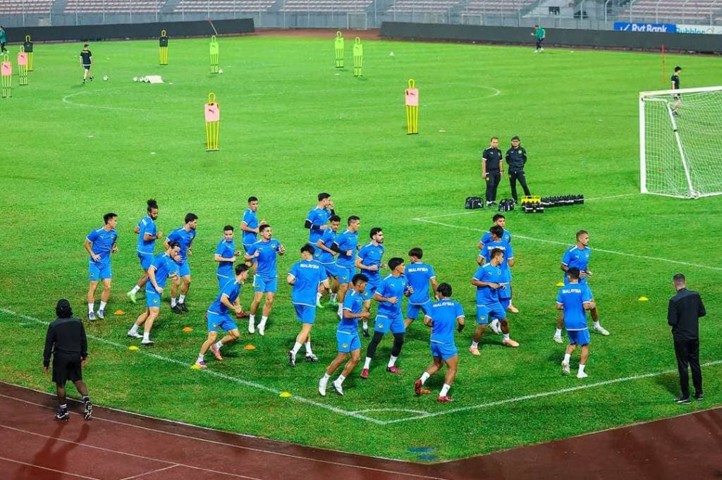 Krisis 7 Pemain! Timnas Malaysia Siapkan 3 Pemain Luar Negeri jelang Lawan Vietnam Krisis 7 Pemain! Timnas Malaysia Siapkan 3 Pemain Luar Negeri jelang Lawan Vietnam