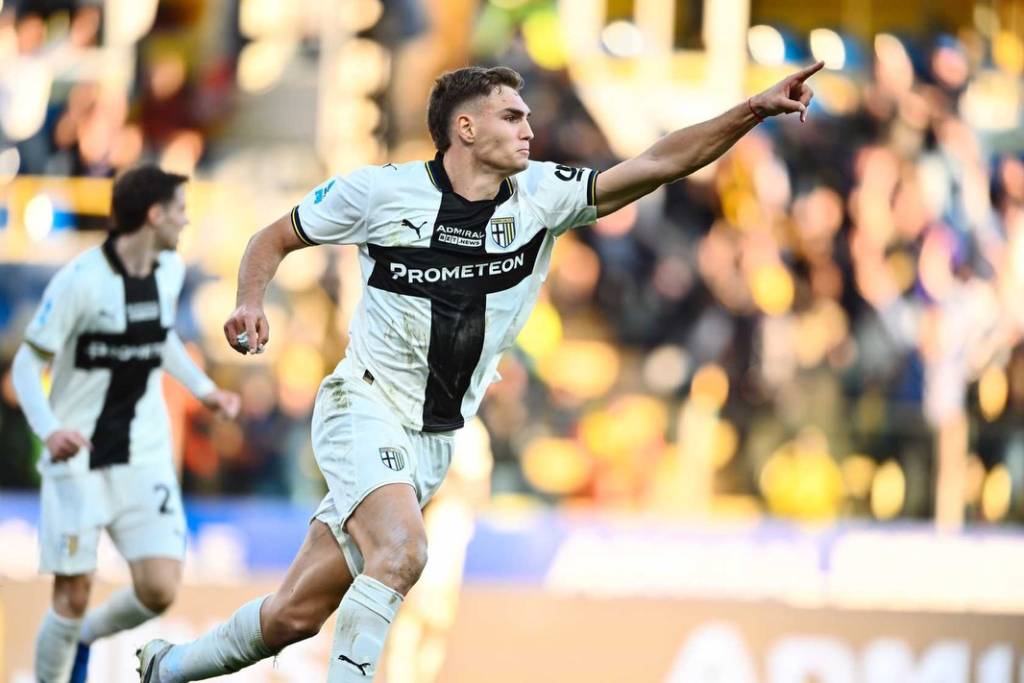 Striker Parma Buka Peluang Gabung AC Milan, Rossoneri Siap Bergerak