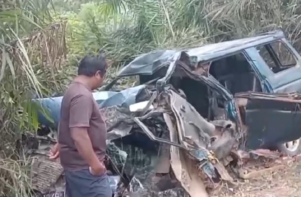 Kecelakaan Maut Minibus Ringsek Tabrak Truk di Mesuji, 1 Tewas Terjepit