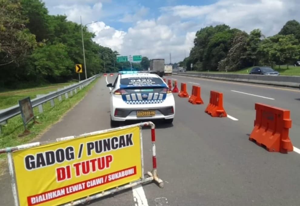 Lalin Jalur Puncak Bogor Padat, One Way Arah Jakarta Diterapkan Siang Ini