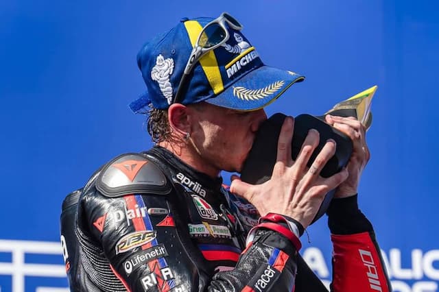 Pesan Rahasia Valentino Rossi Bikin Marco Bezzecchi Menggila di MotoGP Brasil 2026, Juara Tanpa Tanding!