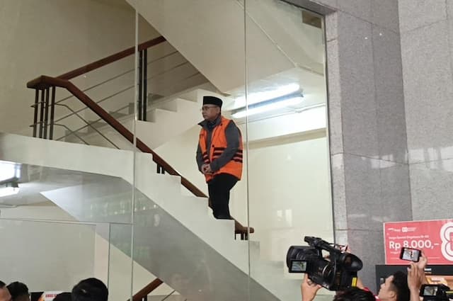 Yaqut Bersyukur Lebaran di Rumah meski Tahanan KPK: Alhamdulillah Bisa Sungkem ke Ibu