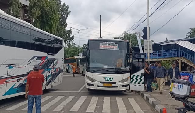 4.330 Pemudik Tiba di Kampung Rambutan pada H+7 Lebaran