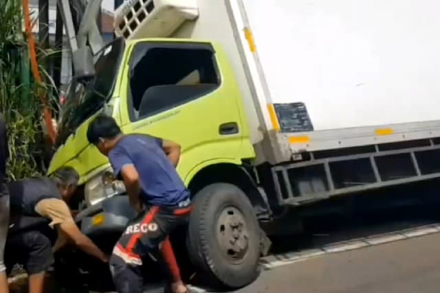 Kecelakaan Maut Mobil Boks Tabrak Pejalan Kaki dan Jukir di Jalur Nagreg, 1 Tewas