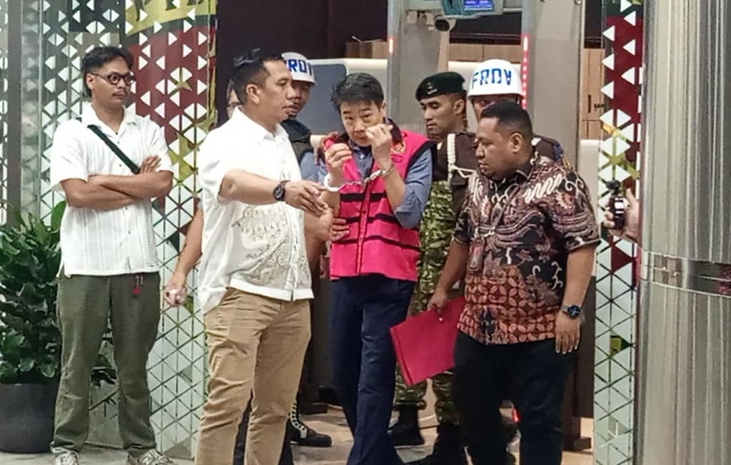 Samin Tan Tersangka Korupsi Pengelolaan Tambang, Langsung Ditahan Samin Tan Tersangka Korupsi Pengelolaan Tambang, Langsung Ditahan